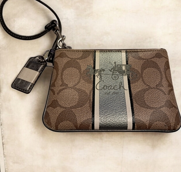 Coach Brown and Silver Wristlet with Signature Design With Dusty NWOT - Picture 2 of 3